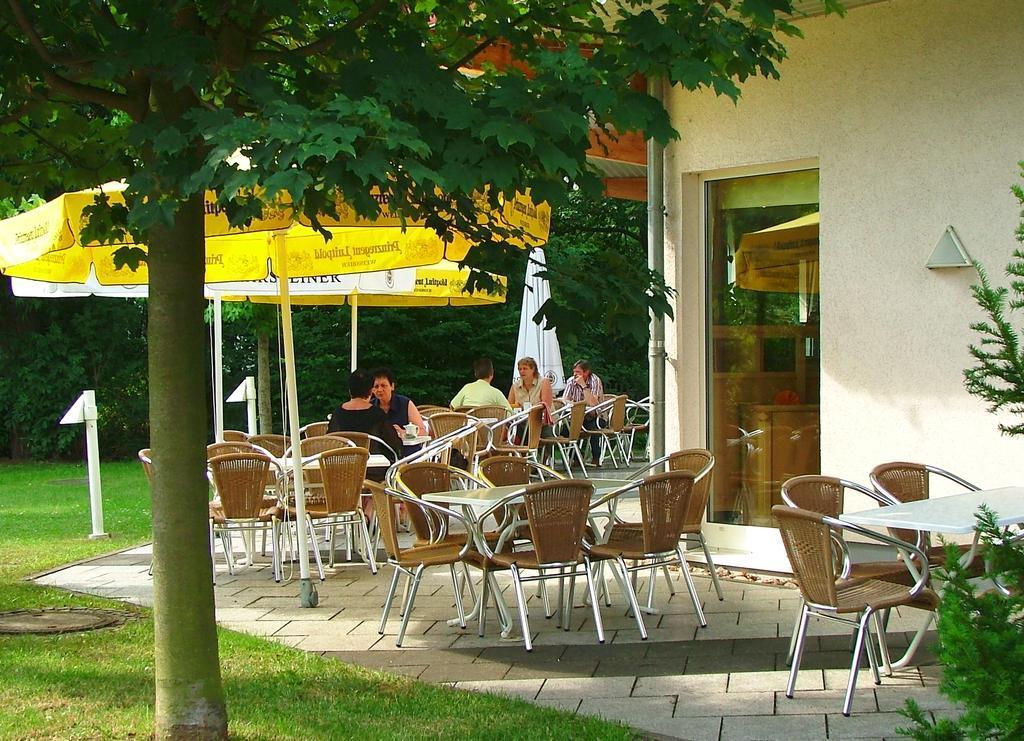 Hotel Am Tierpark Gotha Exterior photo