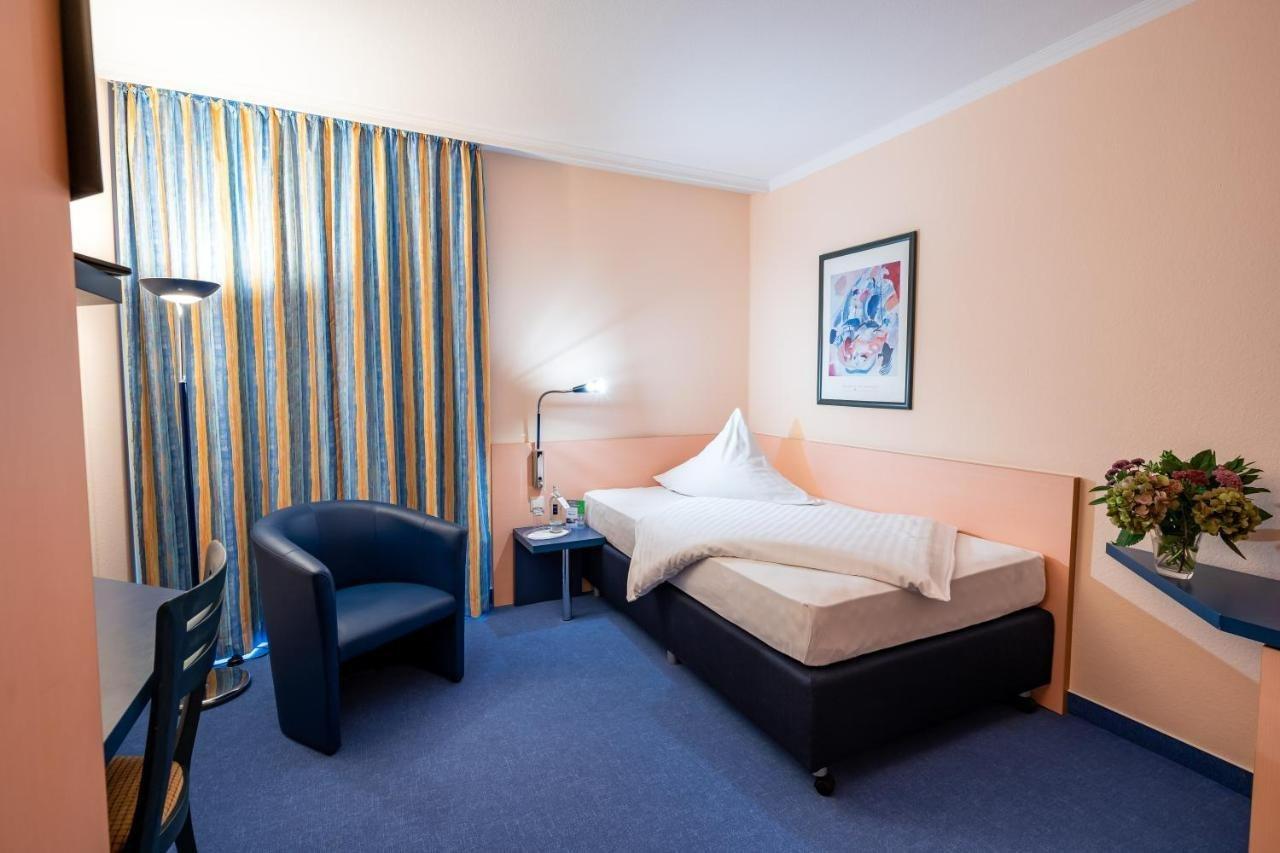 Hotel Am Tierpark Gotha Exterior photo